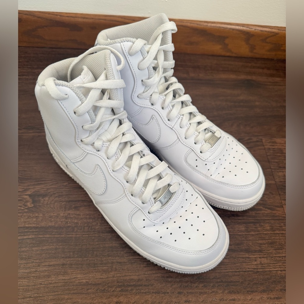 Nike Air Force 1 Mid ‘07 LV8